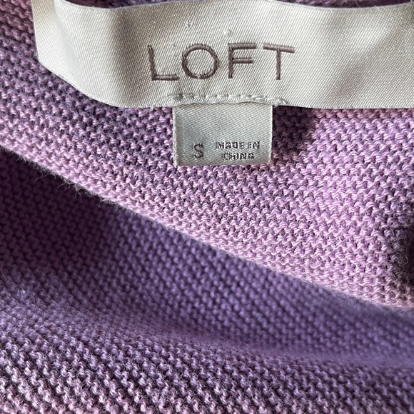 Loft Knit 
Size Small - Picture 6 of 6